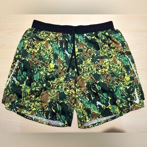 Nike Flex Stride Shorts 7” Green Floral